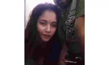 Bhojpuri Actress Viral Video 2021 - Trishakar madhu Viral Video